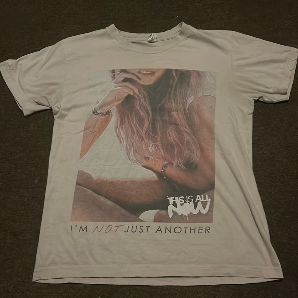 This is all now short sleeve shirt